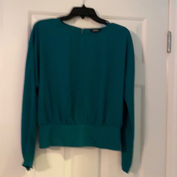 Express Blouse size Medium - Picture 1 of 3